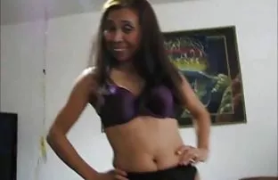 XXX બાળક આપે છે આ ગર્દભ માં