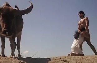 XXX તે અજાણ્યા બેડ પર તેના બોયફ્રેન્ડ