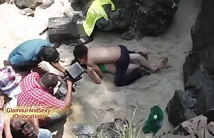 XXX બાલ્ડ ડેન્ડી આદેશ આપ્યો બે ભદ્ર whores